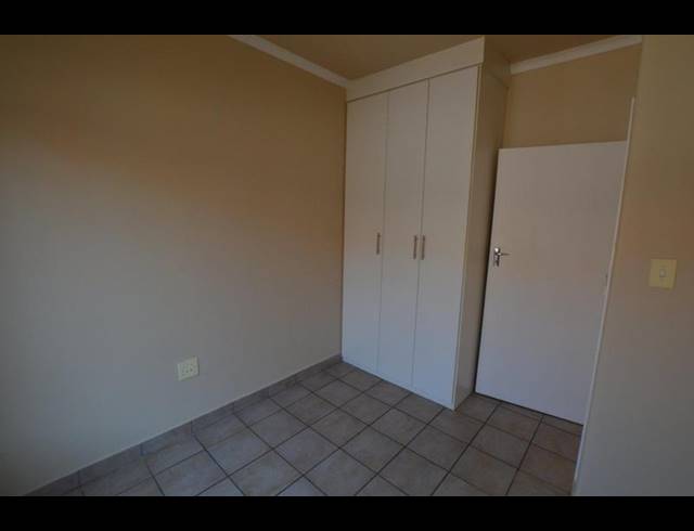 2 BEDROOM APARTMENT FOR SALE IN VAAL PARK EXT 1